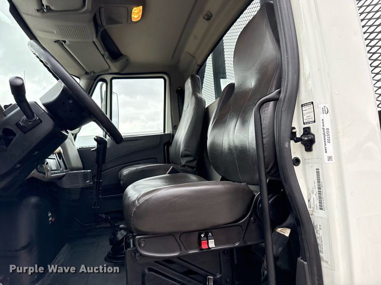 image for item EG5722 2014 International 7500 crane truck