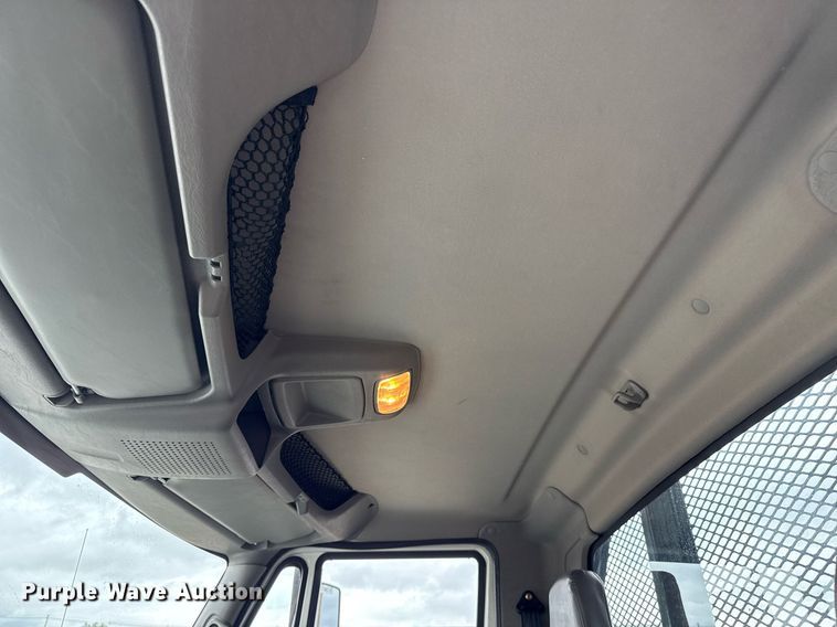 image for item EG5722 2014 International 7500 crane truck