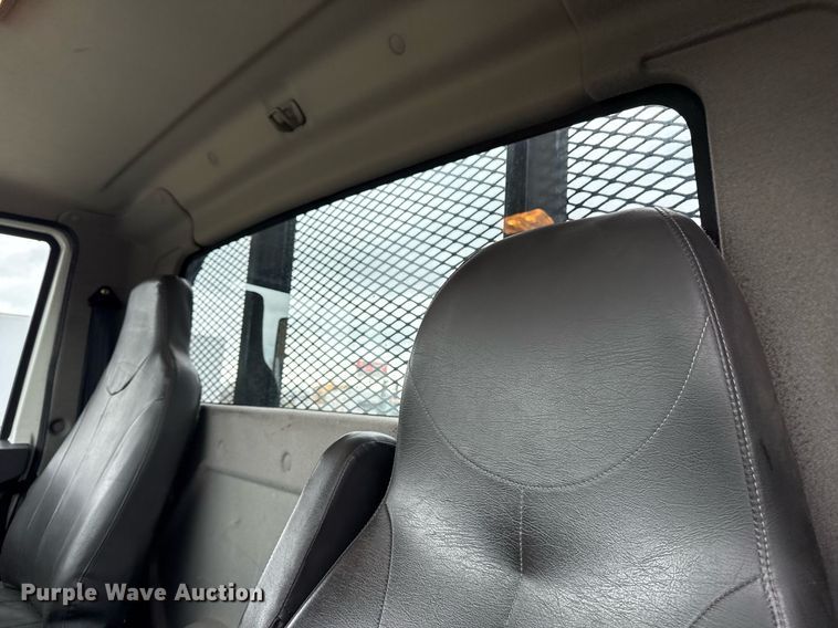 image for item EG5722 2014 International 7500 crane truck