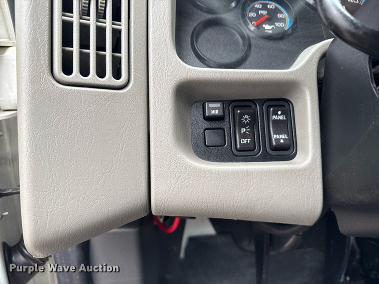 image for item EG5722 2014 International 7500 crane truck