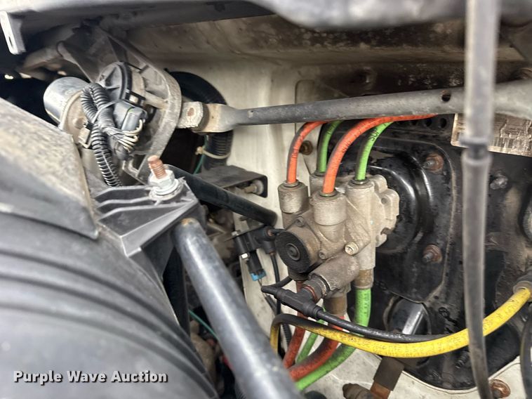 image for item EG5722 2014 International 7500 crane truck