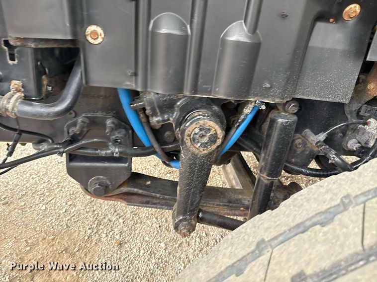 image for item EG5722 2014 International 7500 crane truck