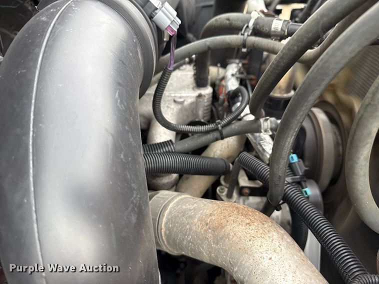 image for item EG5722 2014 International 7500 crane truck