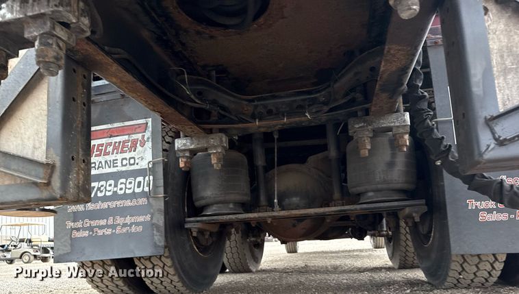 image for item EG5722 2014 International 7500 crane truck