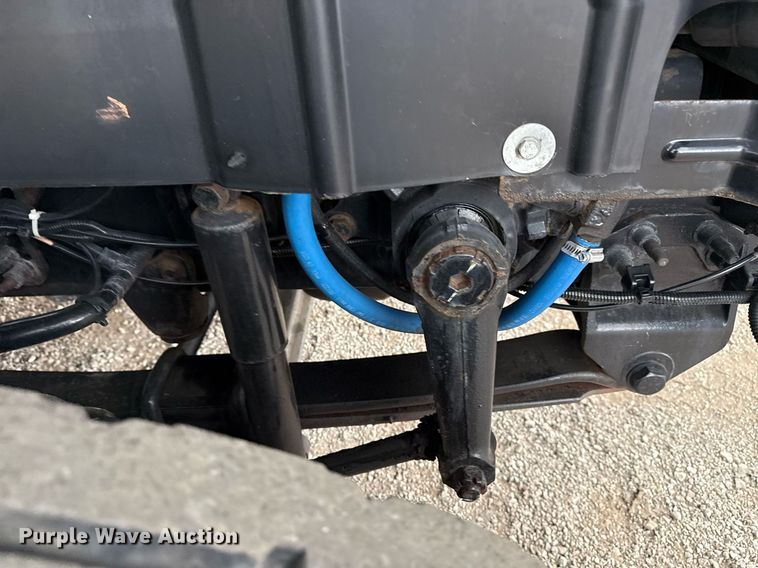 image for item EG5722 2014 International 7500 crane truck