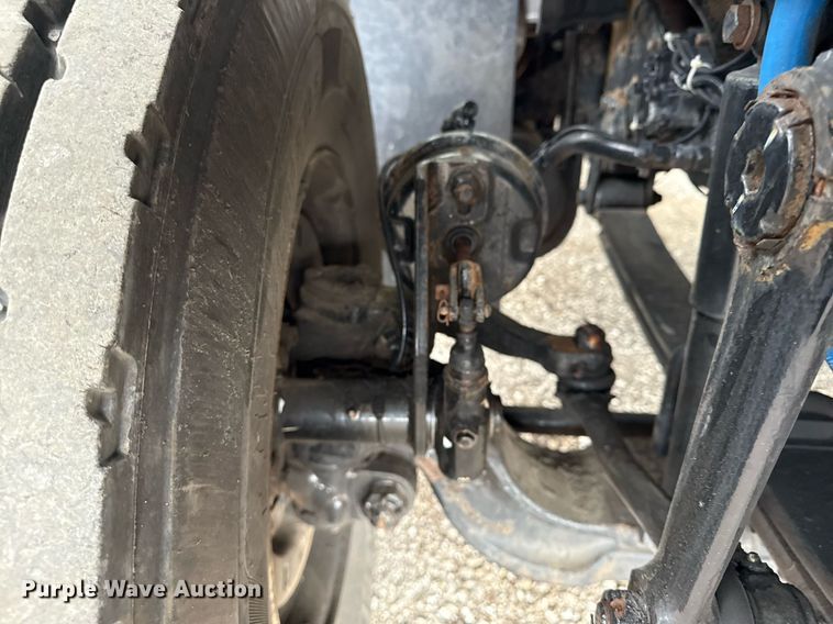 image for item EG5722 2014 International 7500 crane truck