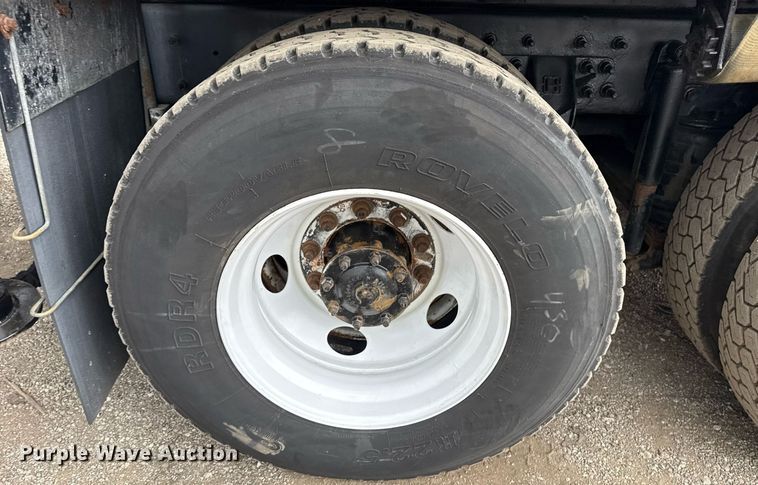 image for item EG5722 2014 International 7500 crane truck