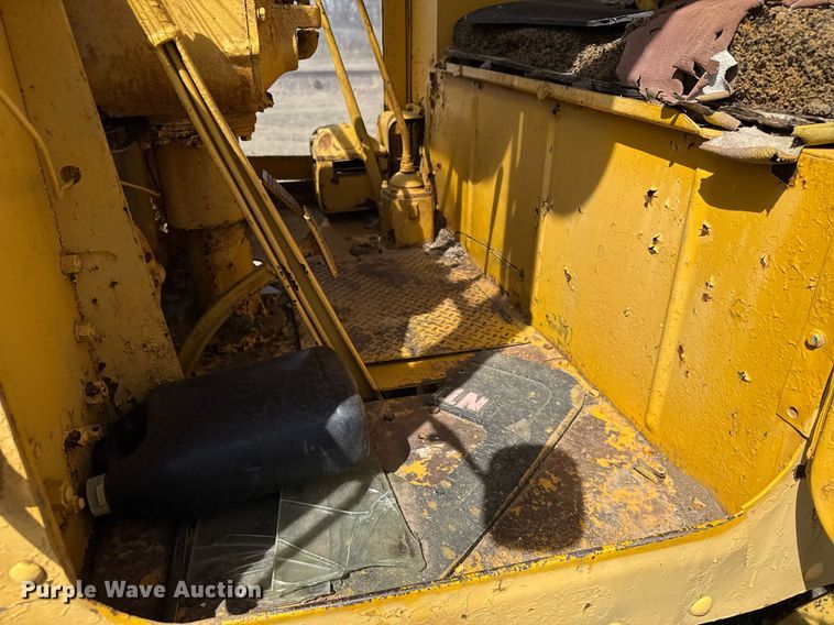 image for item EG6188 Caterpillar No. 12 rigid frame motor grader