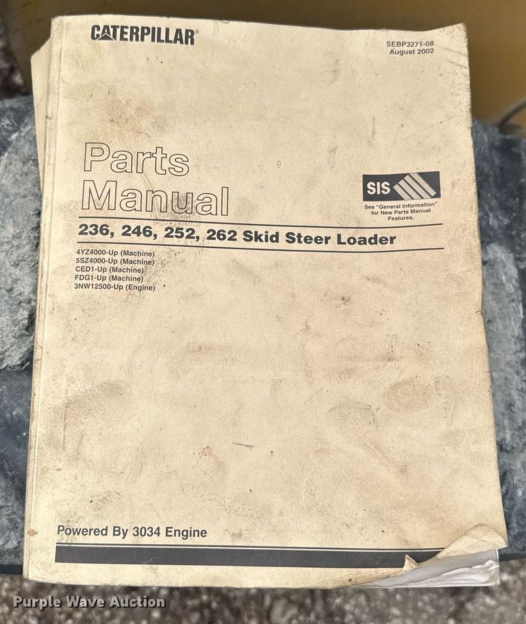 image for item EG6211 2002 Caterpillar 236 skid steer loader