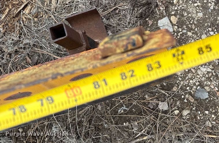 image for item EG6211 2002 Caterpillar 236 skid steer loader