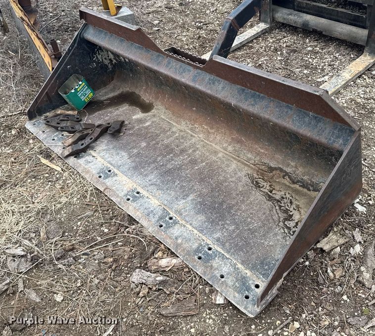 image for item EG6211 2002 Caterpillar 236 skid steer loader