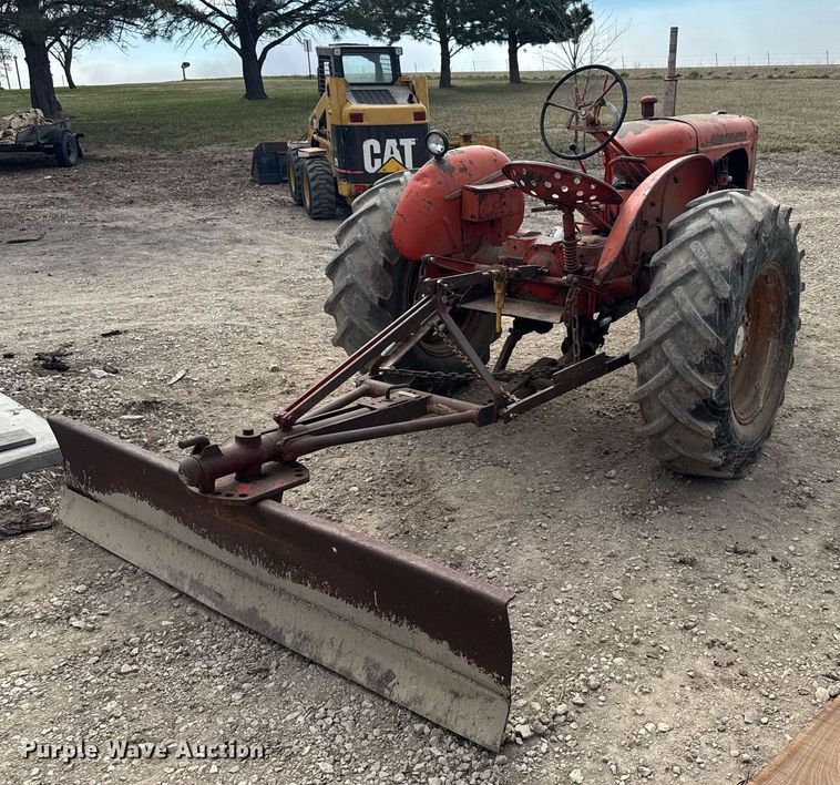 image for item EG6216 1951 Allis-Chalmers WD tractor