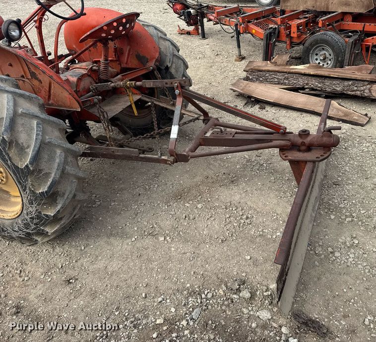 image for item EG6216 1951 Allis-Chalmers WD tractor