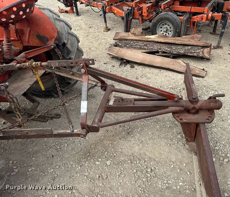 image for item EG6216 1951 Allis-Chalmers WD tractor