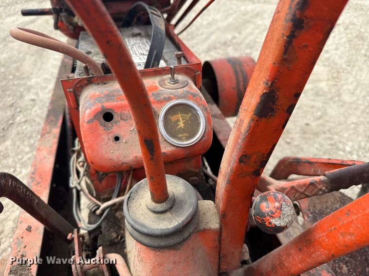 image for item EG6216 1951 Allis-Chalmers WD tractor