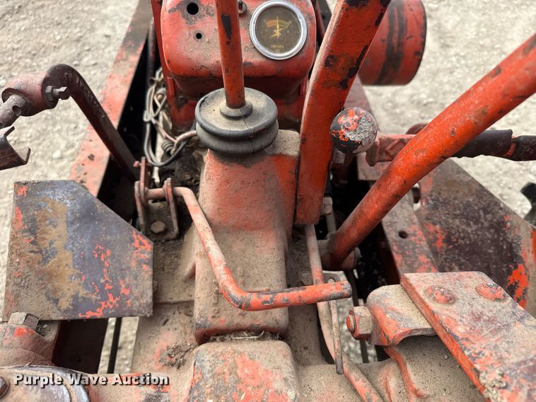 image for item EG6216 1951 Allis-Chalmers WD tractor