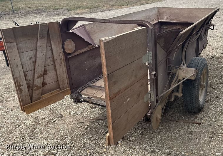 image for item EG6218 Live bottom trailer