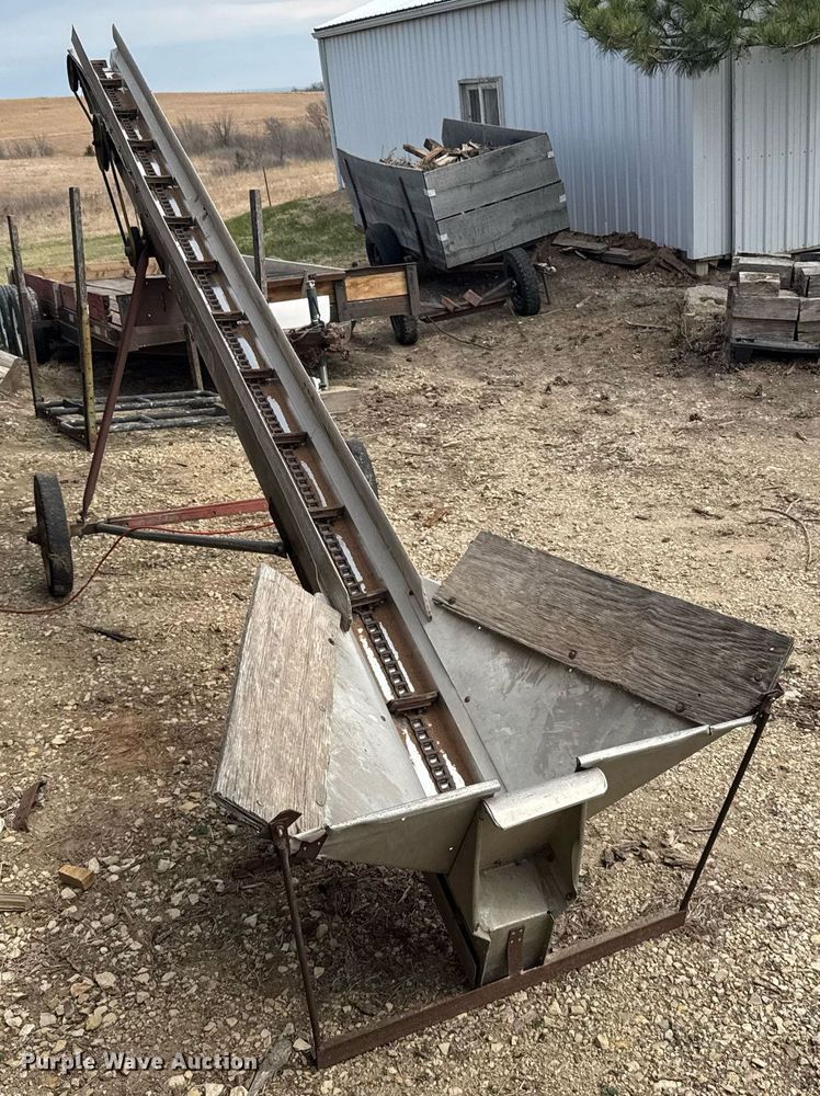 image for item EG6219 Log conveyor