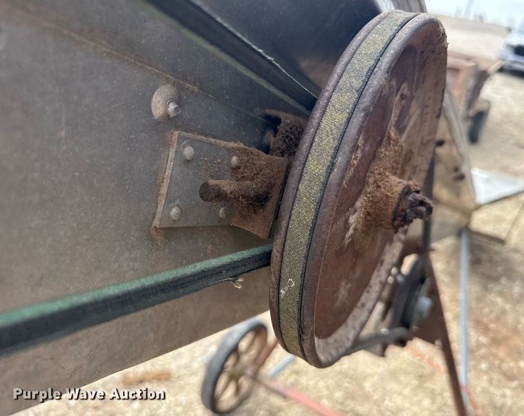 image for item EG6219 Log conveyor