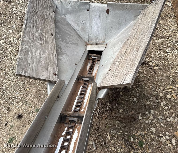 image for item EG6219 Log conveyor