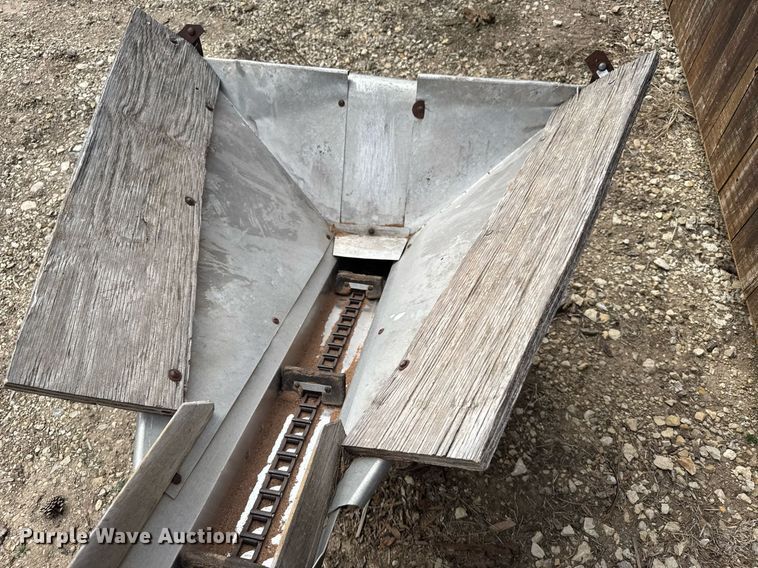 image for item EG6219 Log conveyor