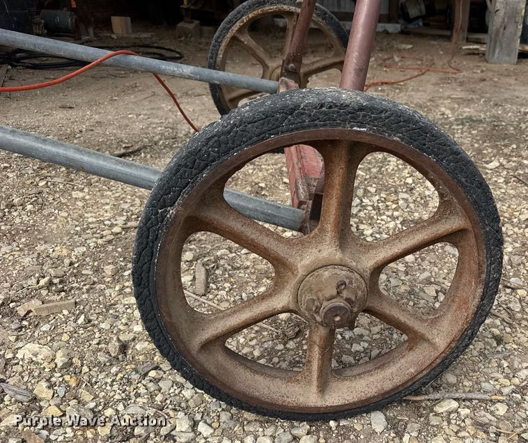 image for item EG6219 Log conveyor