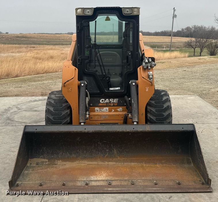 image for item EG6269 2013 Case SV300 skid steer loader