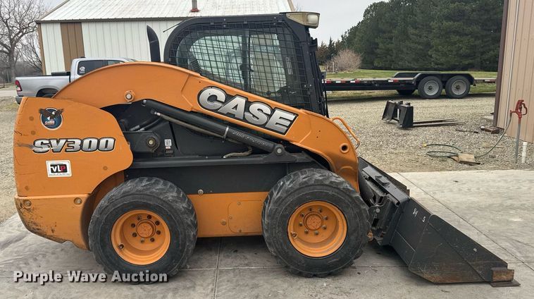 image for item EG6269 2013 Case SV300 skid steer loader