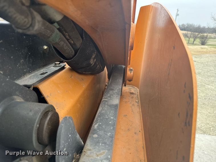 image for item EG6269 2013 Case SV300 skid steer loader