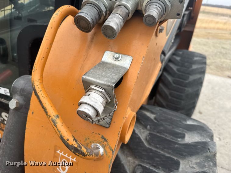 image for item EG6269 2013 Case SV300 skid steer loader