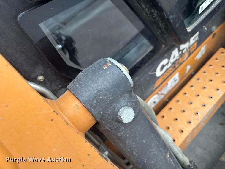 image for item EG6269 2013 Case SV300 skid steer loader