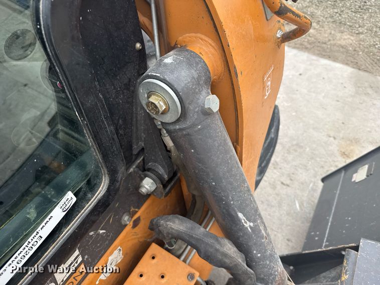 image for item EG6269 2013 Case SV300 skid steer loader