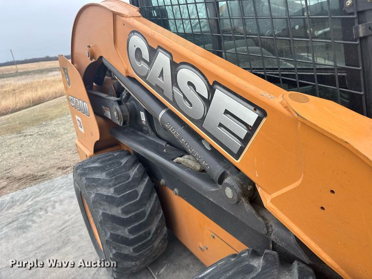 image for item EG6269 2013 Case SV300 skid steer loader