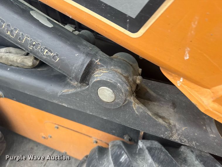 image for item EG6269 2013 Case SV300 skid steer loader