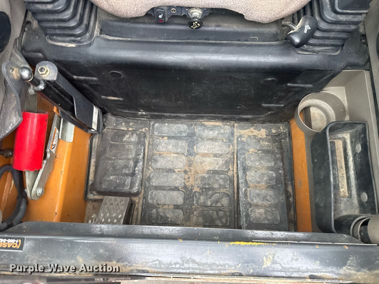 image for item EG6269 2013 Case SV300 skid steer loader