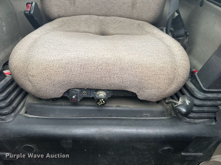 image for item EG6269 2013 Case SV300 skid steer loader