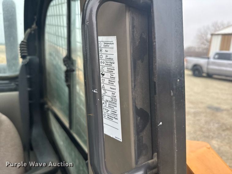 image for item EG6269 2013 Case SV300 skid steer loader