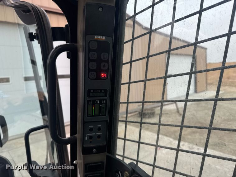 image for item EG6269 2013 Case SV300 skid steer loader