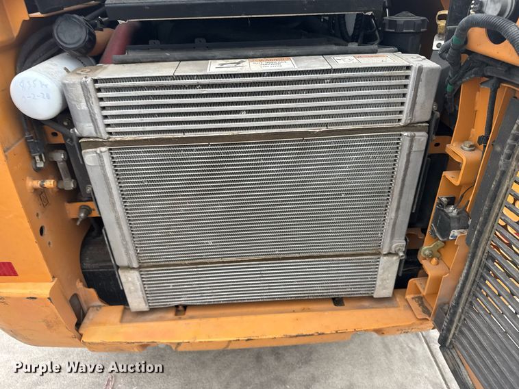 image for item EG6269 2013 Case SV300 skid steer loader