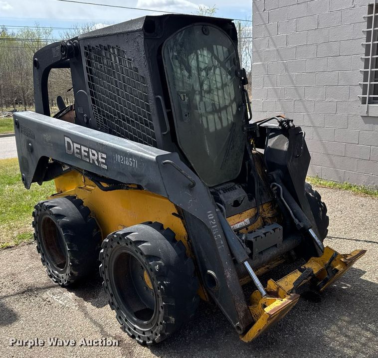 image for item EG6277 John Deere 326D skid steer loader