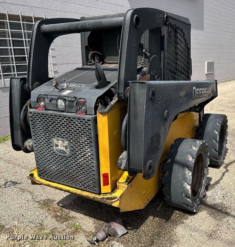 image for item EG6277 John Deere 326D skid steer loader