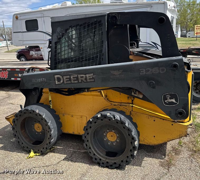 image for item EG6277 John Deere 326D skid steer loader