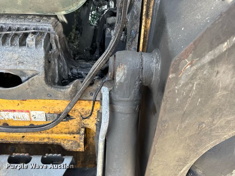 image for item EG6277 John Deere 326D skid steer loader