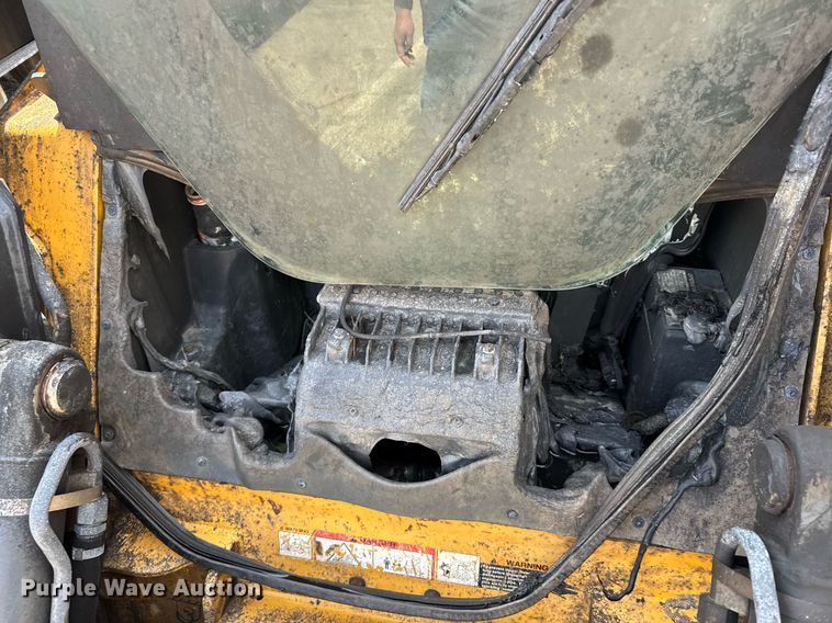 image for item EG6277 John Deere 326D skid steer loader