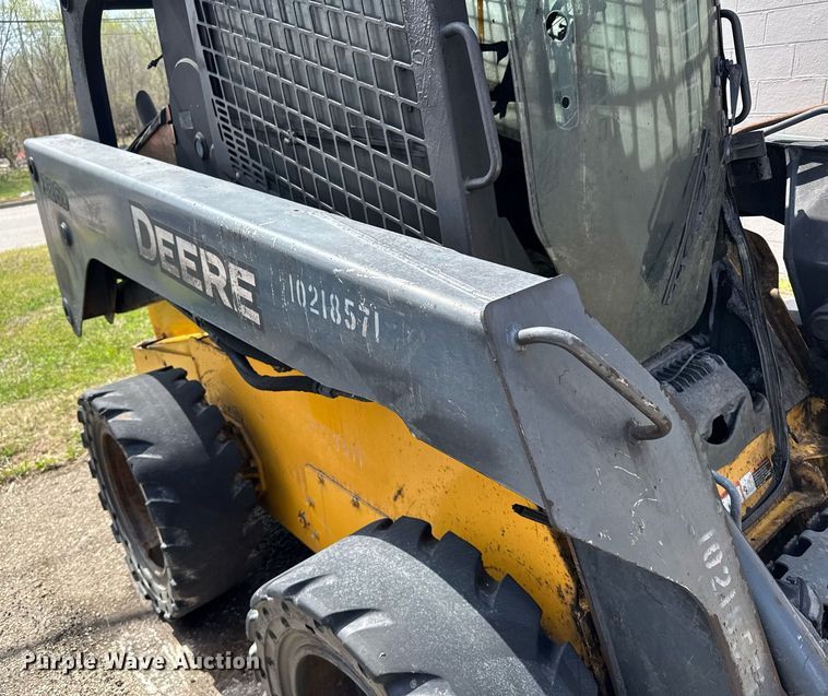 image for item EG6277 John Deere 326D skid steer loader