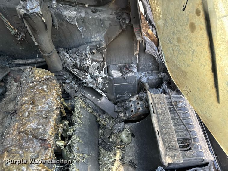 image for item EG6277 John Deere 326D skid steer loader