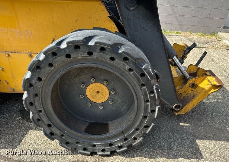 image for item EG6277 John Deere 326D skid steer loader