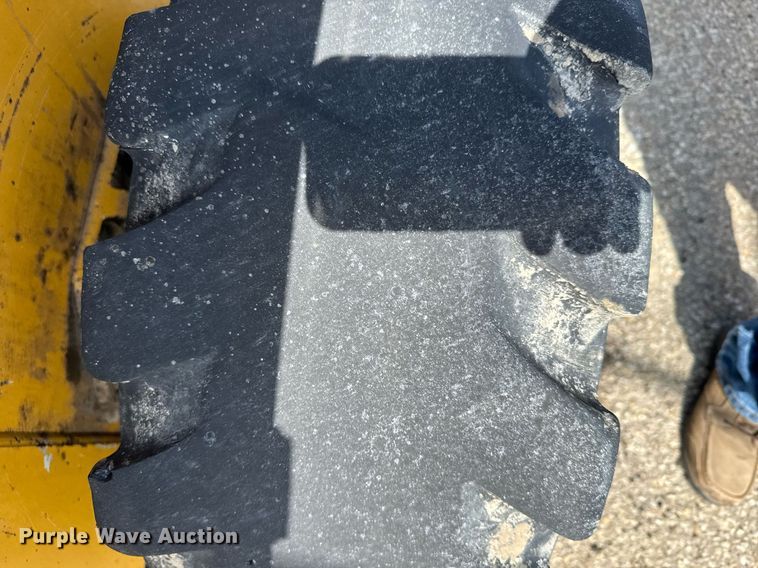 image for item EG6277 John Deere 326D skid steer loader