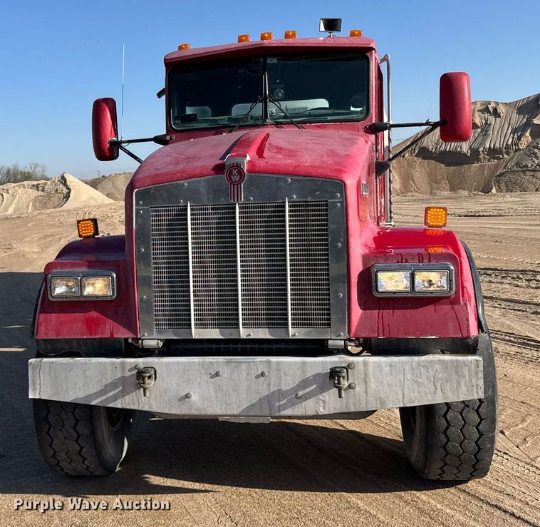image for item EG6318 2003 Kenworth W900 ready mix truck