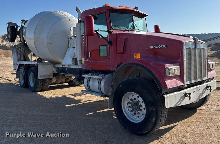 image for item EG6318 2003 Kenworth W900 ready mix truck
